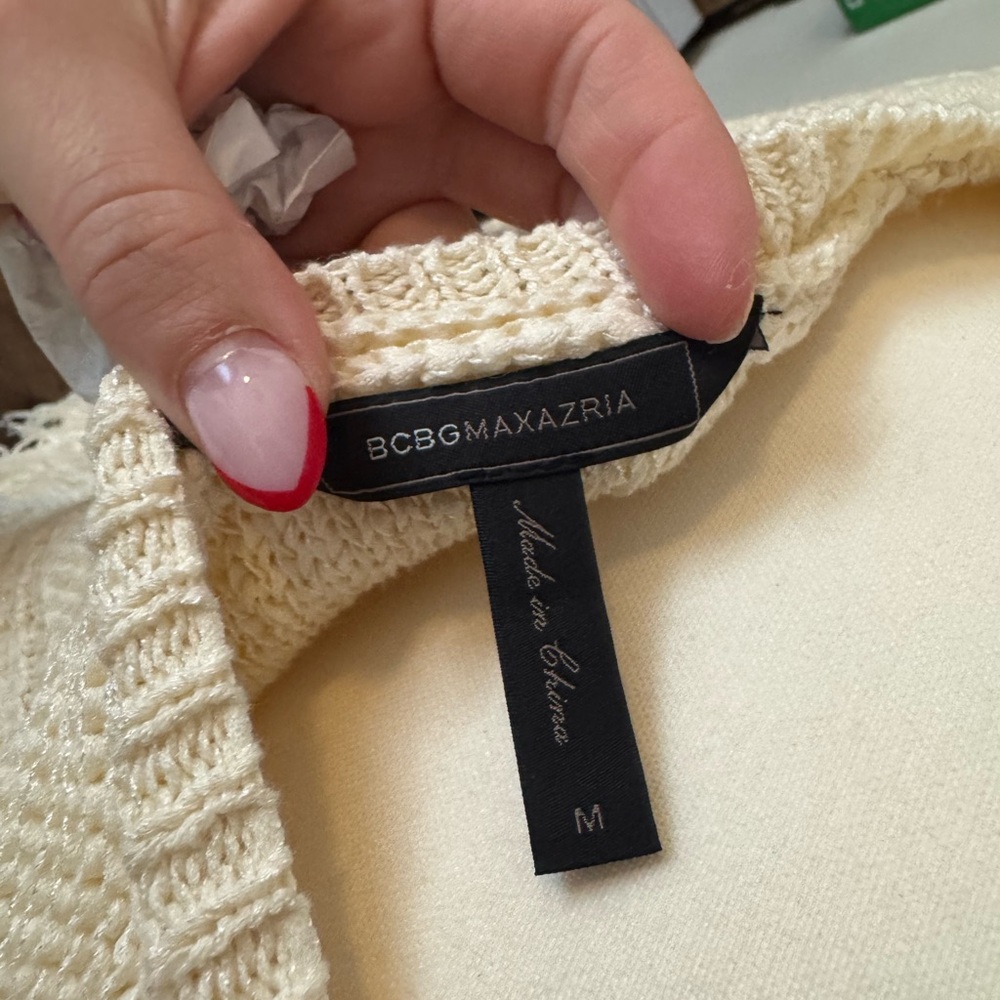 BCBGMaxAzria Cream V-Neck Sweater Relaxed Fit - Picture 5 of 5